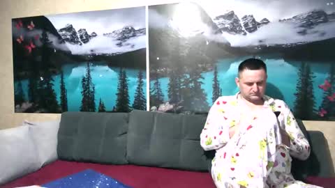 Kleosnow online show from April 14, 2026, 8:09 am