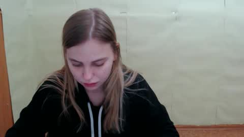 Snapshot of klerkarina chatting on December 3, 2024, 6:04 am klerkarina online show from December 3, 2024, 6:04 am