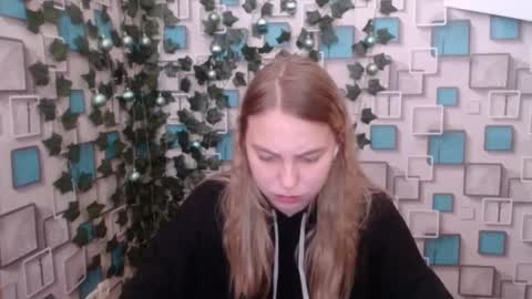 Snapshot of klerkarina chatting on December 5, 2024, 9:39 am klerkarina online show from December 5, 2024, 9:39 am