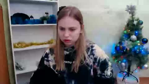 Snapshot of klerkarina chatting on December 9, 2024, 5:40 am klerkarina online show from December 9, 2024, 5:40 am