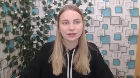 Snapshot of klerkarina chatting on December 18, 2024, 7:58 am klerkarina online show from December 18, 2024, 7:58 am