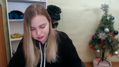 Snapshot of klerkarina chatting on December 22, 2024, 5:56 am klerkarina online show from December 22, 2024, 5:56 am