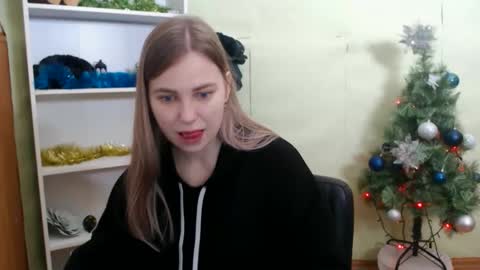 Snapshot of klerkarina chatting on January 8, 2025, 6:09 am klerkarina online show from January 8, 2025, 6:09 am