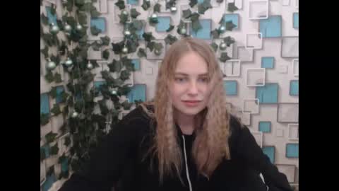 Snapshot of klerkarina chatting on January 11, 2025, 8:43 am klerkarina online show from January 11, 2025, 8:43 am