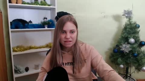 Snapshot of klerkarina chatting on February 4, 2025, 5:53 am klerkarina online show from February 4, 2025, 5:53 am