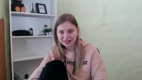 Snapshot of klerkarina chatting on February 13, 2025, 9:41 am klerkarina online show from February 13, 2025, 9:41 am