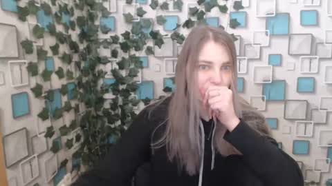 Snapshot of klerkarina chatting on February 22, 2025, 5:44 am klerkarina online show from February 22, 2025, 5:44 am