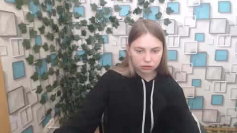 Snapshot of klerkarina chatting on March 4, 2025, 10:35 am klerkarina online show from March 4, 2025, 10:35 am