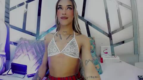 Kloe online show from February 19, 2026, 5:14 am