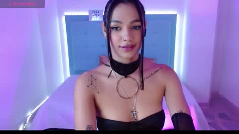 Snapshot of kloe_watson chatting on December 16, 2025, 6:35 pm Kloe Watson online show from December 16, 2025, 6:35 pm