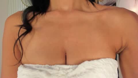 Snapshot of kloeh_star chatting on November 29, 2025, 8:12 pm Kloeh online show from November 29, 2025, 8:12 pm