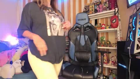 Snapshot of kloelamaravilla18 chatting on December 23, 2025, 2:31 am kloelamaravilla18 online show from December 23, 2025, 2:31 am