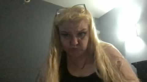 Snapshot of kmarie1196 chatting on June 6, 2026, 4:17 am kmarie1196 online show from June 6, 2026, 4:17 am