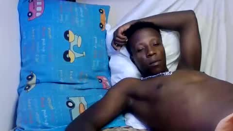 kmg_777 online show from November 8, 2025, 6:29 pm