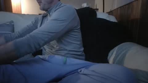 Knight3975 online show from February 13, 2025, 3:03 pm