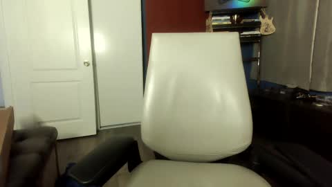 R online show from February 2, 2025, 4:32 pm