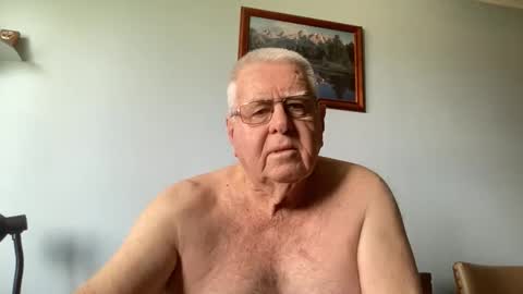 Snapshot of knights2001 chatting on January 6, 2026, 3:10 am Aussiedude online show from January 6, 2026, 3:10 am