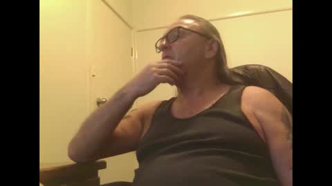 knobout online show from May 20, 2026, 11:27 am