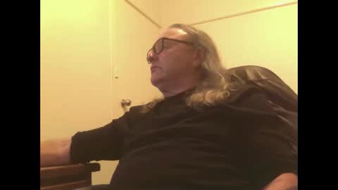 knobout online show from May 21, 2026, 2:57 pm