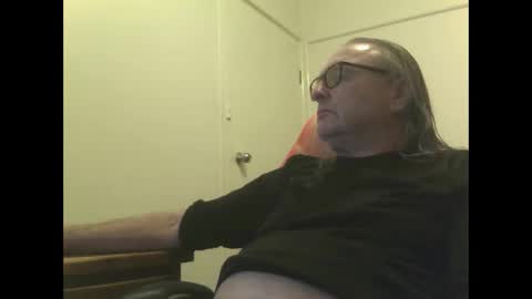 knobout online show from May 28, 2026, 8:22 am