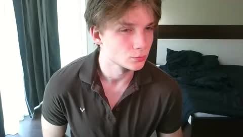 Snapshot of knotsiemens chatting on July 18, 2026, 9:57 am Adam online show from July 18, 2026, 9:57 am