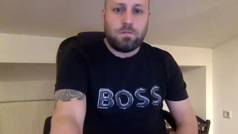 Snapshot of kobasic chatting on February 8, 2026, 12:58 am hugo online show from February 8, 2026, 12:58 am