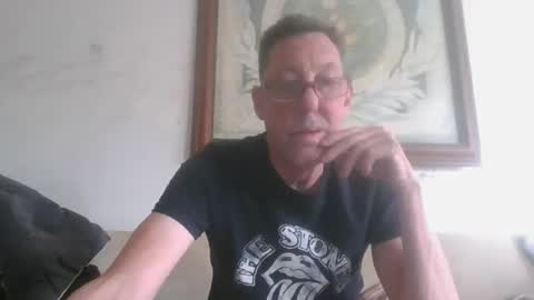 Snapshot of kobolt67 chatting on April 3, 2026, 3:32 pm kobolt67 online show from April 3, 2026, 3:32 pm