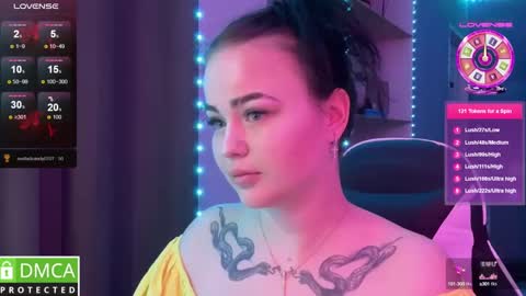 Mia online show from January 19, 2025, 7:37 pm