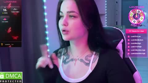 Mia online show from January 31, 2025, 7:18 pm