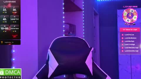 Mia online show from February 19, 2025, 11:46 pm