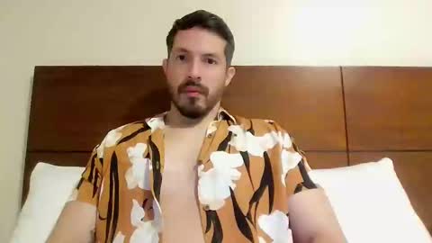 kolombianox online show from October 19, 2025, 4:24 am