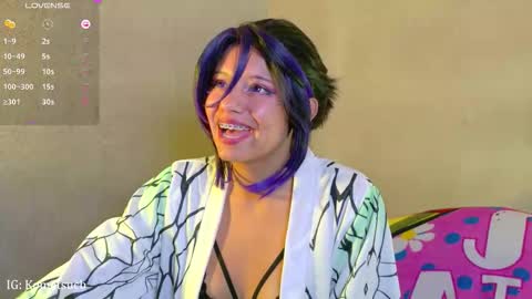 Snapshot of komatsu_ chatting on February 9, 2026, 10:14 pm Komatsu Lilith online show from February 9, 2026, 10:14 pm