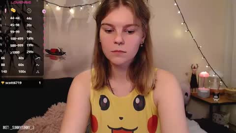 Snapshot of komorebbi chatting on December 6, 2024, 9:35 pm Marta online show from December 6, 2024, 9:35 pm