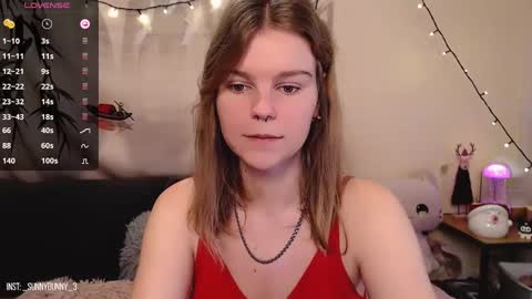 Snapshot of komorebbi chatting on December 26, 2024, 1:40 am Marta online show from December 26, 2024, 1:40 am