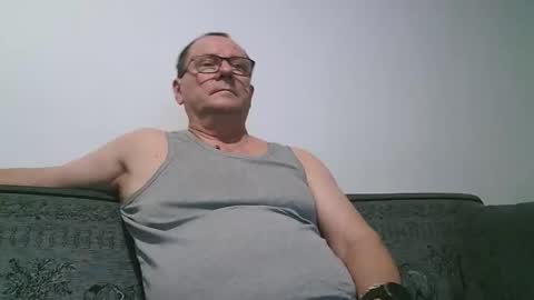 Snapshot of komputer123456789 chatting on January 8, 2026, 6:54 pm Bogdan online show from January 8, 2026, 6:54 pm