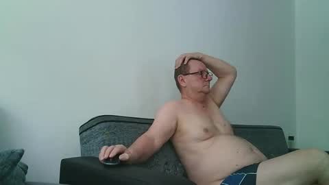 Snapshot of komputer123456789 chatting on January 10, 2026, 7:54 am Bogdan online show from January 10, 2026, 7:54 am