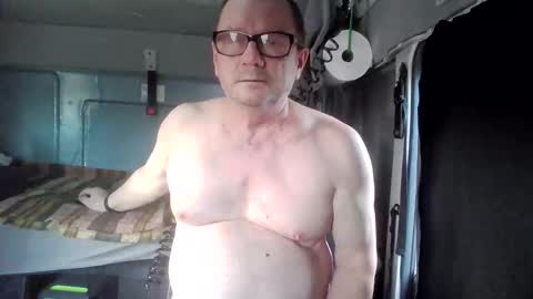 Snapshot of komputer123456789 chatting on February 27, 2026, 3:34 pm Bogdan online show from February 27, 2026, 3:34 pm