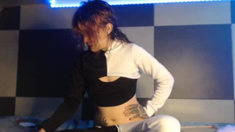 konekokawai online show from September 12, 2025, 6:19 pm