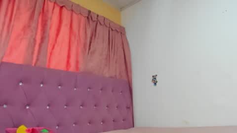 konie Diaz online show from November 11, 2025, 2:28 pm