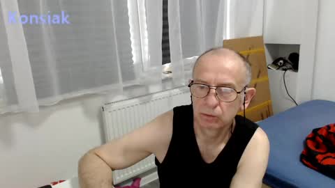 Snapshot of konsiak chatting on May 23, 2026, 7:02 am Komsiak online show from May 23, 2026, 7:02 am