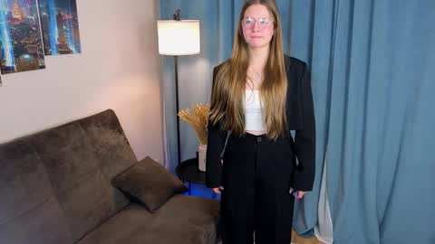 Snapshot of koolyquiser chatting on November 12, 2025, 1:55 pm Jenna online show from November 12, 2025, 1:55 pm