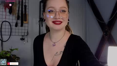 Snapshot of koracrosbie chatting on February 25, 2025, 1:28 pm Kora TG channel online show from February 25, 2025, 1:28 pm