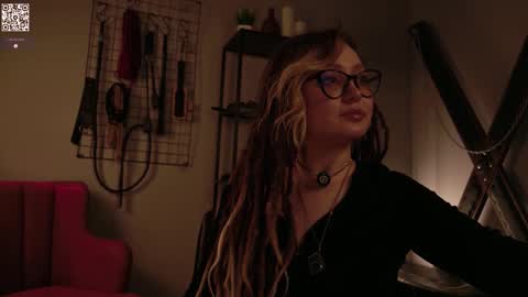 Snapshot of koracrosbie chatting on October 3, 2025, 2:03 pm Kora TG channel online show from October 3, 2025, 2:03 pm