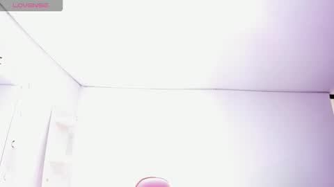 Snapshot of koralcruz chatting on February 14, 2026, 3:53 pm Koral Cuz online show from February 14, 2026, 3:53 pm