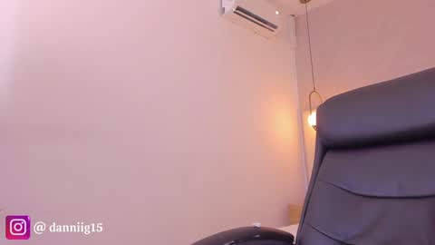 Snapshot of kosmic_21 chatting on January 16, 2025, 12:42 pm K O S M I C online show from January 16, 2025, 12:42 pm