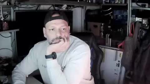 Kosta online show from January 13, 2025, 7:21 pm