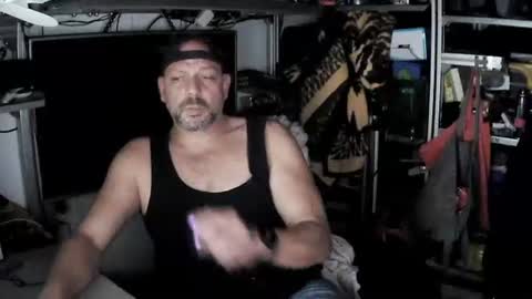 Kosta online show from November 17, 2025, 5:52 pm