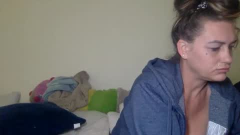 Snapshot of koyoteej chatting on March 3, 2025, 2:37 pm koyoteej online show from March 3, 2025, 2:37 pm