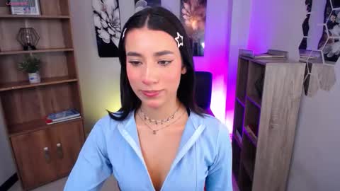 Elizabeth online show from October 2, 2025, 7:21 pm