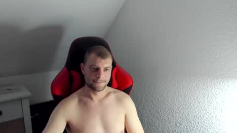 Snapshot of kozik1992 chatting on December 18, 2025, 7:14 am Bartek online show from December 18, 2025, 7:14 am